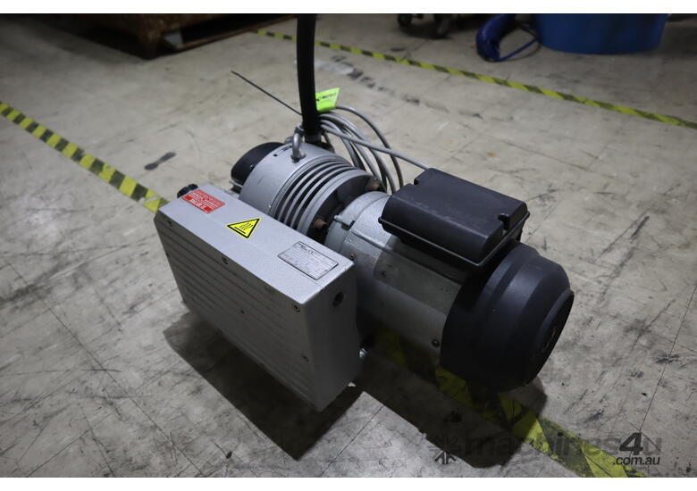 Rotary Vane Vacuum Pump - Gardner Denver VCA 25 