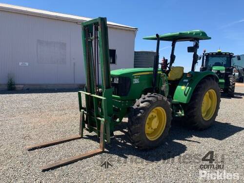 2017 John Deere 5075E