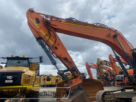 Doosan DX300LC Excavator - picture0' - Click to enlarge