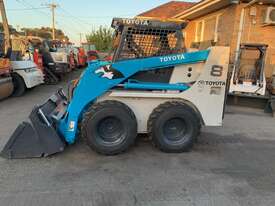 TOYOTA 4SDK8 SKID STEER LOADER 11912 - picture2' - Click to enlarge