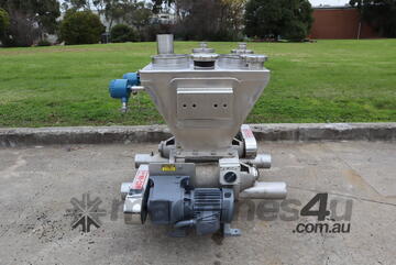 Rotary Valve Twin Mixer Auger Feeder - Motorised - CV 500 Rotary Valve Twin Mixer Auger Feeder - Motorised - CV 500