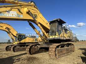 Komatsu excavator - picture0' - Click to enlarge