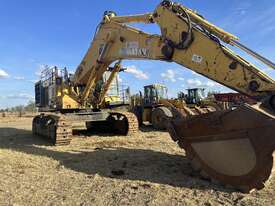 Komatsu excavator - picture0' - Click to enlarge