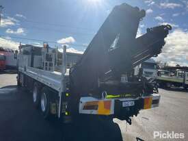 2006 Isuzu FVY1400 Long Flatbed Crane Truck - picture2' - Click to enlarge