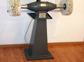 DEMO CLEARANCE - Purpose-Built NO-BURN Acrylic Buffing Machine... - picture0' - Click to enlarge