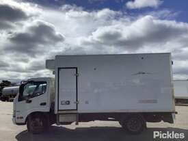 2017 Hino 300 616 Refrigerated Pantech - picture2' - Click to enlarge