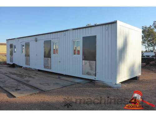 TRANSPORTABLE ACCOMODATION BUILDING, 4X ENSUITE BEDROOMS