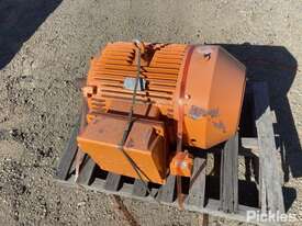 CMG High Performance Induction Motor. 415v, 3Phase, Serial: 8C0C2901 (Orange). - picture0' - Click to enlarge