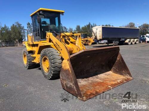 2010 WCM Articulated Wheel Loader