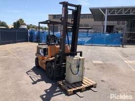 Nichiyu Electric Forklift - picture0' - Click to enlarge