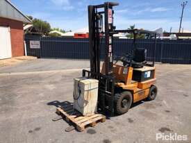 Nichiyu Electric Forklift - picture1' - Click to enlarge