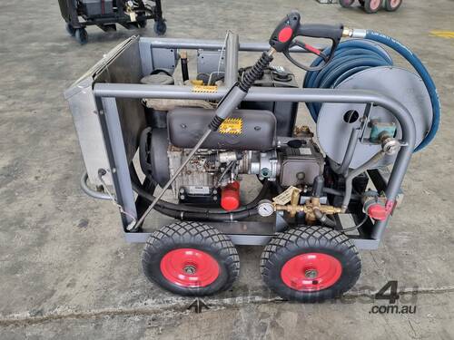 caption ThoroughClean Pressure Washer D24M-43 - Powerful, Reliable Workhorse!