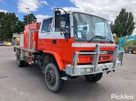 Isuzu FSS 4x4 Firetruck - picture0' - Click to enlarge