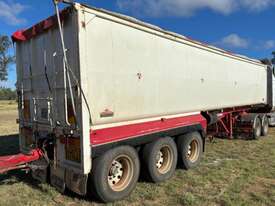 2012 RHINO TRI AXLE TIPPER TRAILER - picture1' - Click to enlarge