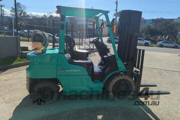 MITSUBISHI 3T LPG Forklift | 4.7M Lift Height | Side Shift