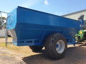 PIVOTAL ALLIANCE - 1995 Kinze 800 Chaser Bin - picture0' - Click to enlarge