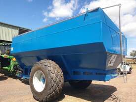 PIVOTAL ALLIANCE - 1995 Kinze 800 Chaser Bin - picture1' - Click to enlarge