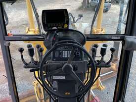 C2010 Volvo G940 Motor Grader - picture0' - Click to enlarge