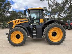 JCB 8330 Fastrac Tractor - picture2' - Click to enlarge
