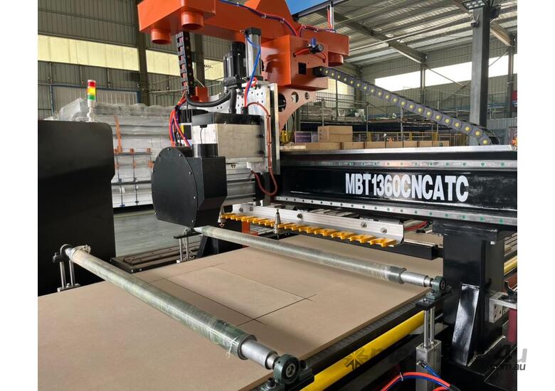 caption Madbytes MBT1360ATC - A Top-Tier CNC Router for Superior Performance