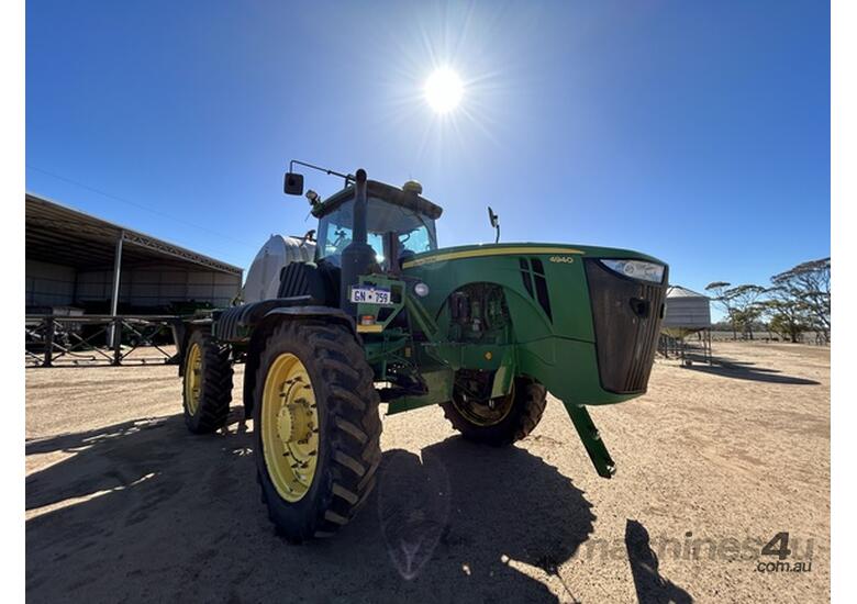 Used 2011 John Deere 4940 Boom Sprayer in , - Listed on Machines4u