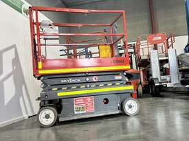 15' 2015 Skyjack SJ3215 Electric Scissor Lift - picture0' - Click to enlarge