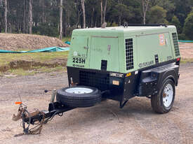 Sullair 225H Diesel Compressor - picture0' - Click to enlarge