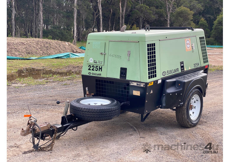 caption Sullair 225H Diesel Compressor