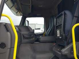 Volvo FM - picture0' - Click to enlarge