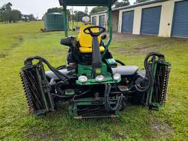 John Deere 7700 Golf Fairway Mower - picture0' - Click to enlarge