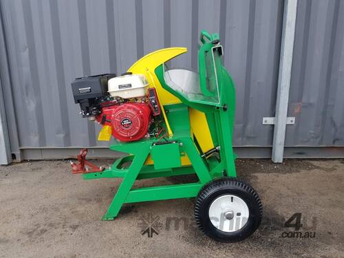 caption AgKing - Circular Log Saw - Compact, Mobile