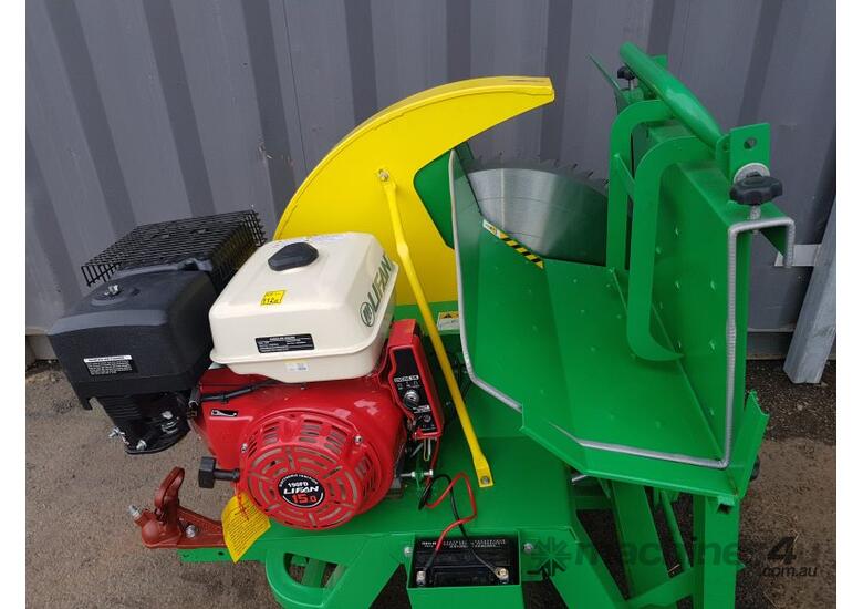 caption AgKing - Circular Log Saw - Compact, Mobile