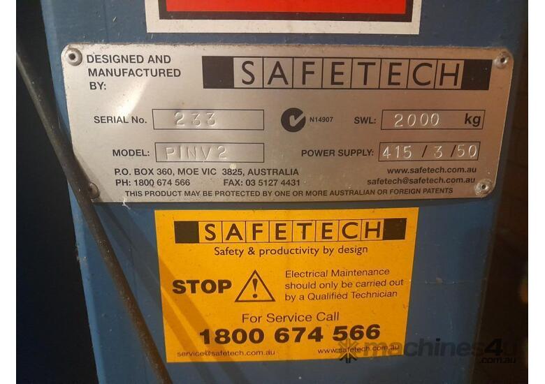 caption Safetech 2000Kg Pallet Inverter With Fencing
