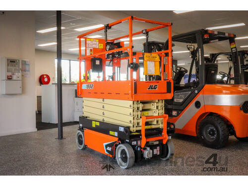 JLG ES1932 Scissor Lift 25Ft Working Height