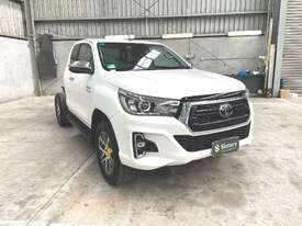 2020 Toyota Hilux SR5 4x4 T/Diesel (Ex Fleet) - picture0' - Click to enlarge