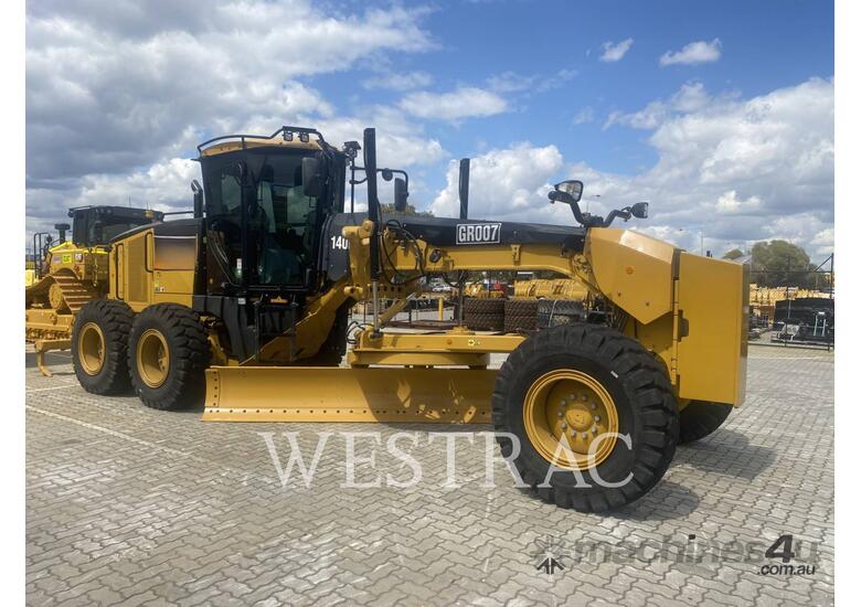 caption CAT 140M Motor Graders