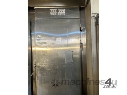 caption Steam Oven Mauer 5 trolley Walk thru no trolleys