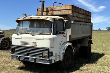 Ford   D1414 TIPPER