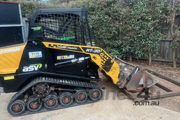 ASV RT-30 2019   - Track Loader with attachments - Smudge Bar and Glenmac 1200mm Harley Rake