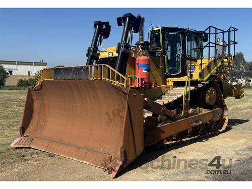 CATERPILLAR D8T BULL DOZER 