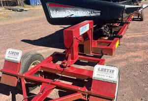 MacDon D60 Header Front Harvester/Header