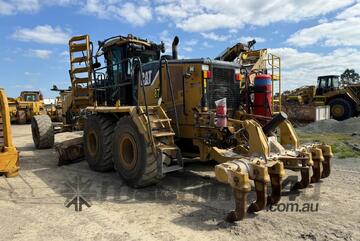 Caterpillar 2012   16M 69 Caterpillar 2012   16M 69