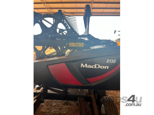 MacDon D130 Header Front Harvester/Header