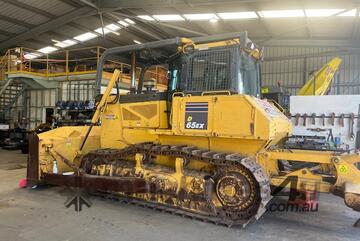 Komatsu   D65EX-17 BULLDOZER