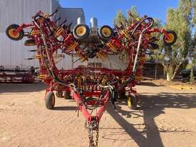 2012 BOURGAULT 8910 60' BAR  - picture3' - Click to enlarge