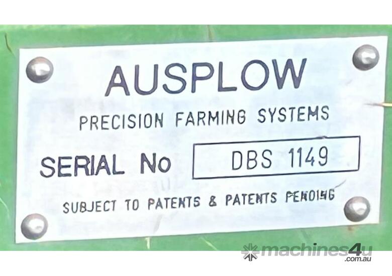 caption Ausplow Dbs D300-40 + Bourgault 5440 Cart