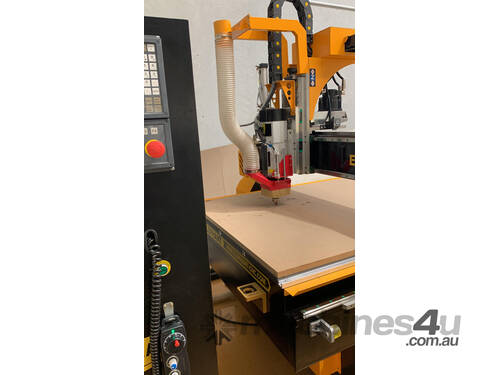 caption CNC Router - Flatbed