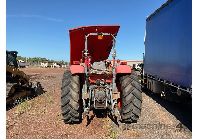 caption 2014 Kubota M8540 Tractor / Loader