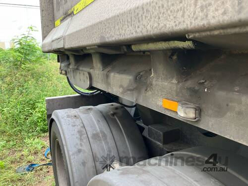 caption 2013 Graham Lusty Trailers GLT Triaxle Tri Axle Side Tipper