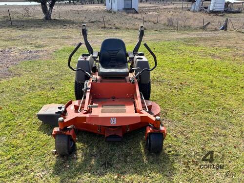caption Husqvarna MZ52LE Zero Turn Mower